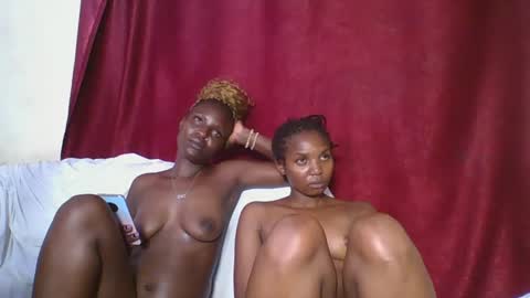 bootie_caramel online show from March 12, 12:09 am