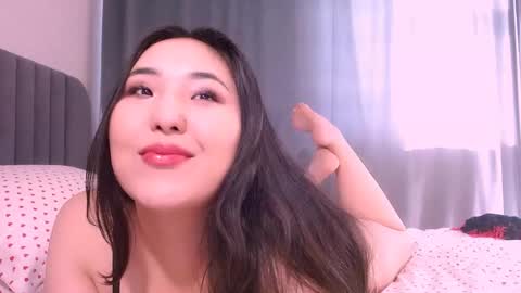 Mona online show from February 8, 7:04 am