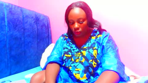 Snapshot of bootylicious_1_ chatting on December 25, 2:23 pm vee online show from December 25, 2:23 pm