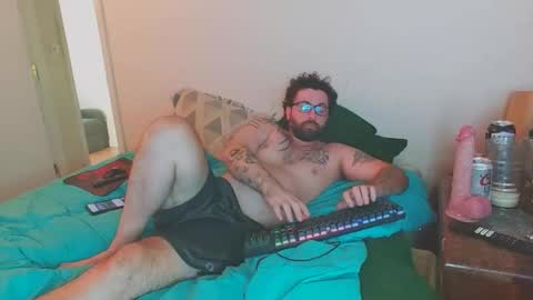 boredandirish21 online show from September 20, 8:23 pm