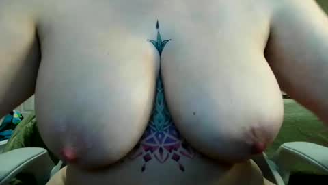 BoredCountryGirl online show from April 13, 3:00 am