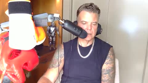 BOSS online show from September 30, 6:40 pm