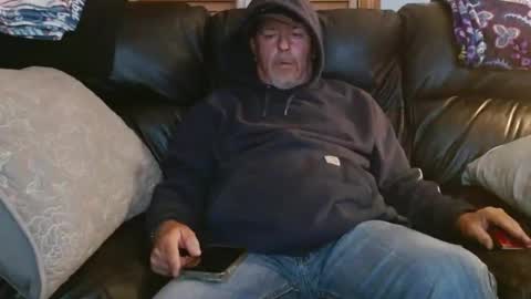 Snapshot of bostonguy1969 chatting on October 27, 1:05 am bostonguy1969 online show from October 27, 1:05 am