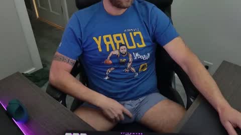 Snapshot of bostonmarine31 chatting on February 19, 7:16 pm bostonmarine31 online show from February 19, 7:16 pm