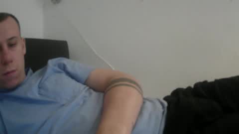 botisz01 online show from November 17, 11:35 am