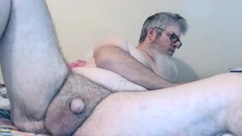 bottombitch44 online show from November 1, 8:30 pm