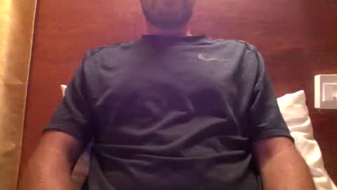 bounce2061 online show from May 6, 10:27 pm