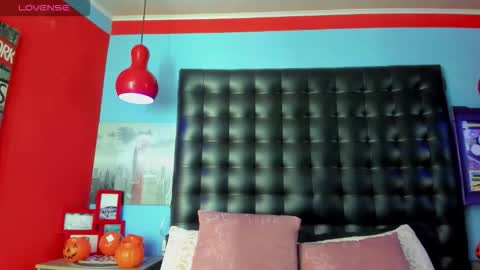 bouncing_bunnyxxx69 online show from October 31, 6:47 am