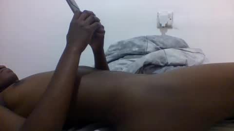 bouncy_vee online show from February 24, 1:25 pm