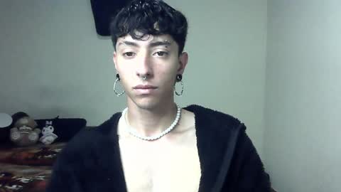 Boy Astro online show from January 15, 1:09 pm