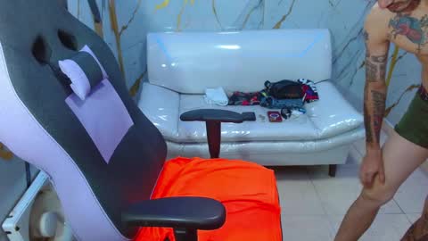 boy_tatto77 online show from February 12, 7:50 pm