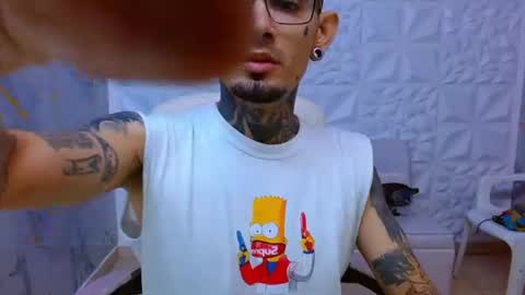 boy_tatto77 online show from July 10, 2:38 am