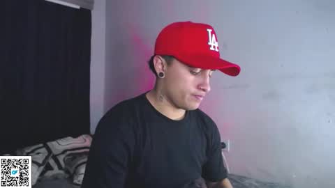 Snapshot of boylatin_777 chatting on September 19, 9:35 am miguel online show from September 19, 9:35 am