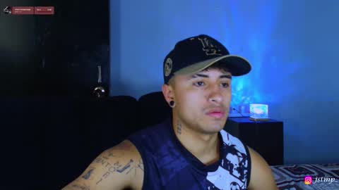 Snapshot of boylatin_777 chatting on October 27, 3:23 pm miguel online show from October 27, 3:23 pm