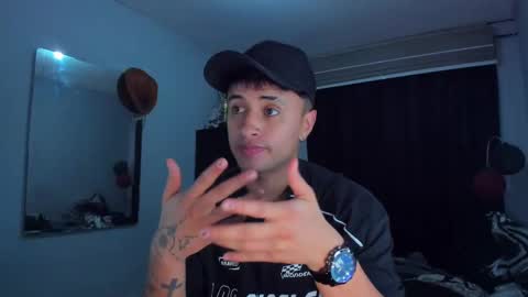 Snapshot of boylatin_777 chatting on March 7, 5:07 am miguel online show from March 7, 5:07 am