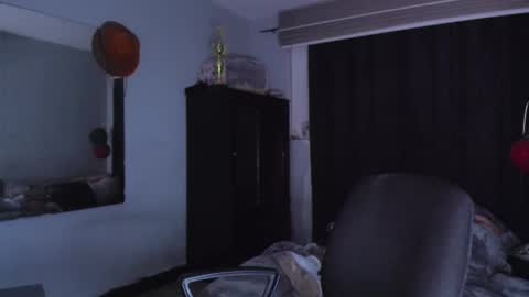 Snapshot of boylatin_777 chatting on March 4, 3:22 am miguel online show from March 4, 3:22 am