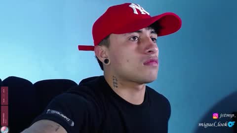 Snapshot of boylatin_777 chatting on October 13, 5:42 am miguel online show from October 13, 5:42 am