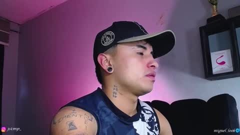 Snapshot of boylatin_777 chatting on October 6, 10:27 pm miguel online show from October 6, 10:27 pm