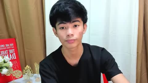 HI IM JAMES DONT FORGET GIVE ME THUMBS UP AND JOIN TO MY FANCLUB online show from October 14, 6:00 pm