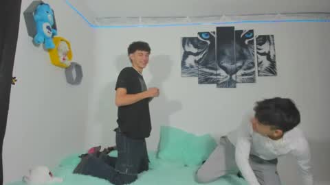 boys4hot_777 online show from March 6, 6:59 pm