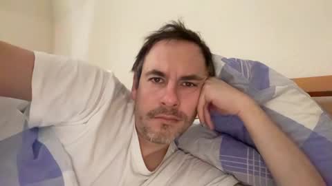 Snapshot of boyslut8 chatting on February 2, 9:29 am boytoyhh online show from February 2, 9:29 am