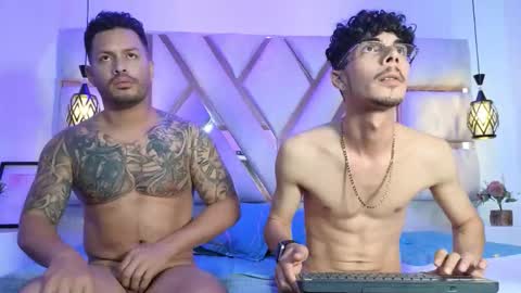 Snapshot of boysonfiree chatting on October 30, 11:55 am boysonfiree online show from October 30, 11:55 am