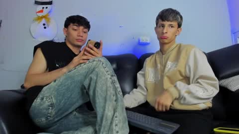 Paul and Max online show from December 29, 9:20 pm