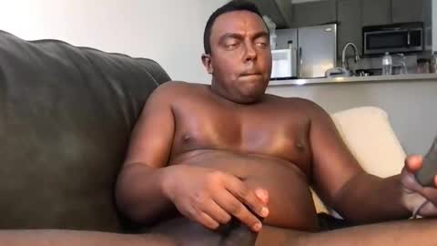 boytoy298812 online show from April 26, 8:56 am