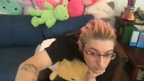 boywithbug online show from January 30, 5:17 pm