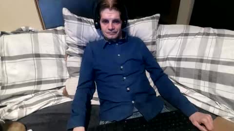 bponie1 online show from April 10, 11:31 pm