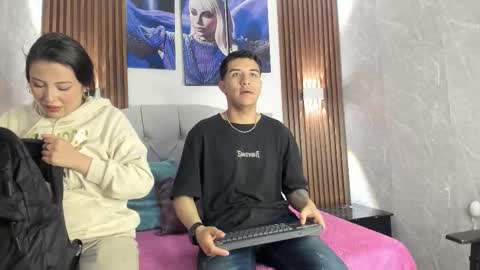 Snapshot of bradlovemma_ chatting on October 11, 10:31 am BradLovEmma  online show from October 11, 10:31 am