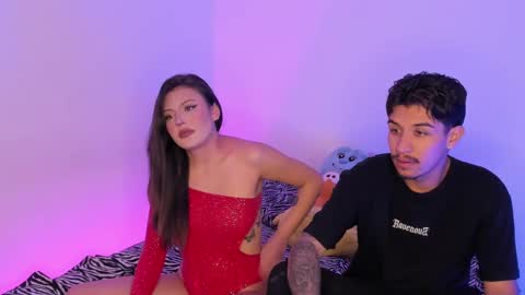 Snapshot of bradlovemma_ chatting on December 14, 2:33 am BradLovEmma  online show from December 14, 2:33 am