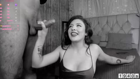 Snapshot of bradlovemma_ chatting on October 28, 4:08 pm BradLovEmma  online show from October 28, 4:08 pm