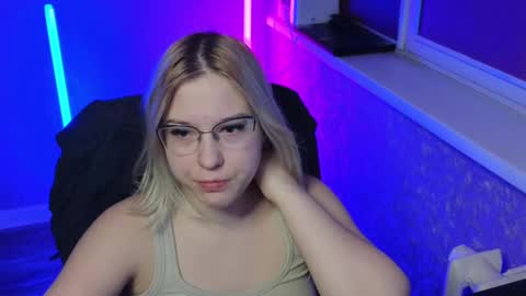 Belle  online show from February 28, 1:05 am