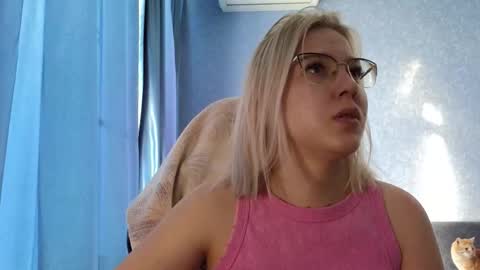 Belle  online show from September 12, 2:35 am