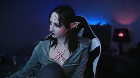 Aurorabut ur dad just calls me Rory online show from March 10, 10:08 am