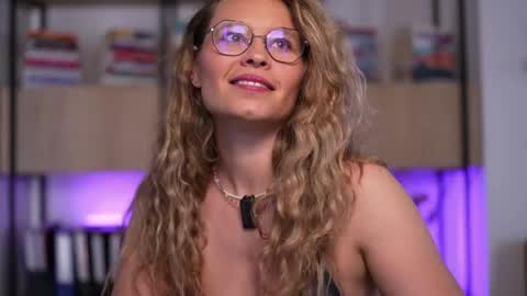 Alex online show from June 7, 4:17 am