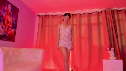   online show from December 19, 9:43 pm