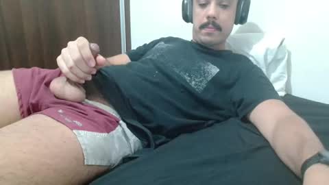 brasilianonca online show from May 1, 7:35 am
