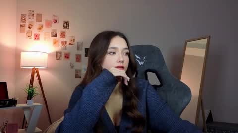 Rachel online show from January 12, 8:27 pm