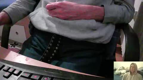 Snapshot of bremer64 chatting on October 18, 11:47 am bremer64 online show from October 18, 11:47 am