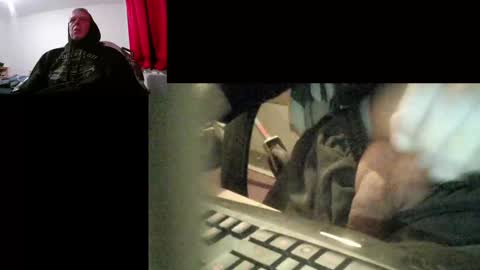 Snapshot of bremer64 chatting on January 1, 10:54 am bremer64 online show from January 1, 10:54 am