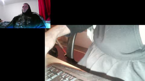 Snapshot of bremer64 chatting on January 2, 12:24 pm bremer64 online show from January 2, 12:24 pm