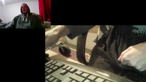 Snapshot of bremer64 chatting on December 30, 11:04 am bremer64 online show from December 30, 11:04 am