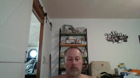 hey online show from October 29, 8:09 pm