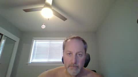 hey online show from April 8, 8:45 pm