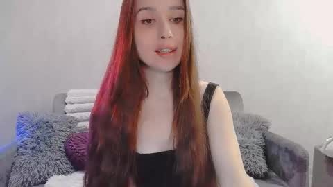 bri_fox online show from March 18, 8:47 pm