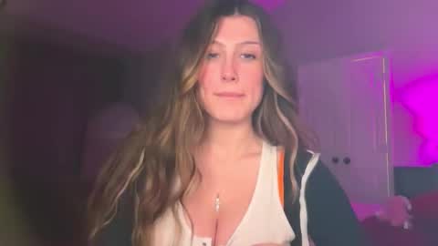 Brianna3 online show from March 17, 6:07 am