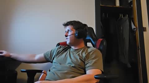 brian7891012 online show from January 15, 9:34 pm