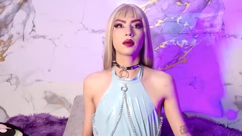 briana_white online show from February 24, 6:00 pm